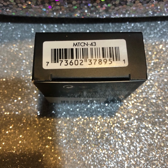 BNIB! MAC Extra Dimension Eyeshadow single in Amorous Alloy - Picture 8 of 10